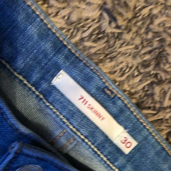 Levi’s - Picture 3 of 3